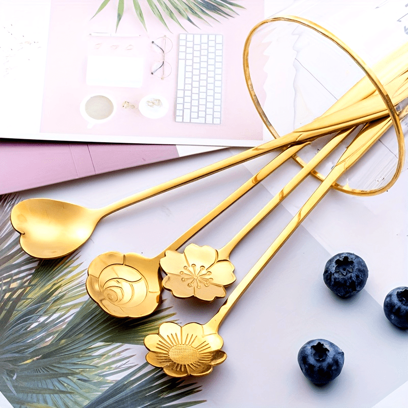 4pcs Flowers Design Gold Spoon Long Handle Dessert Tea Coffee Mixing Spoon Stainless Steel Vintage Teaspoons Drink Tableware